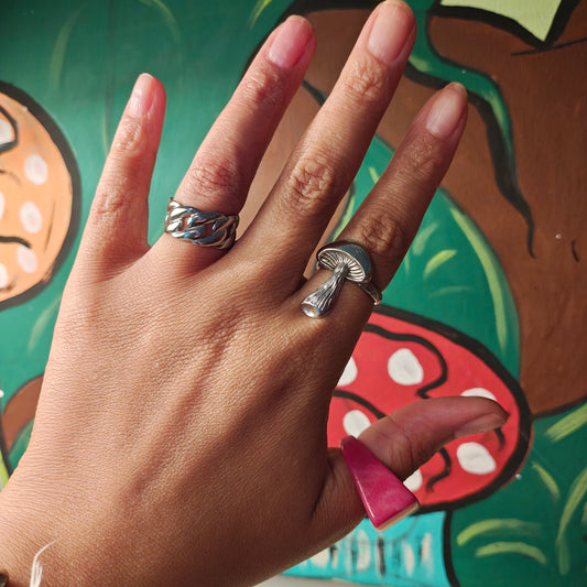 Baddie Warrior Chain Ring